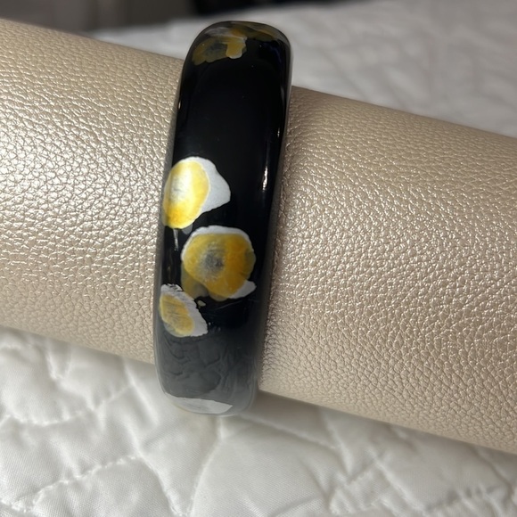 Resin chunky bangle - Picture 2 of 2